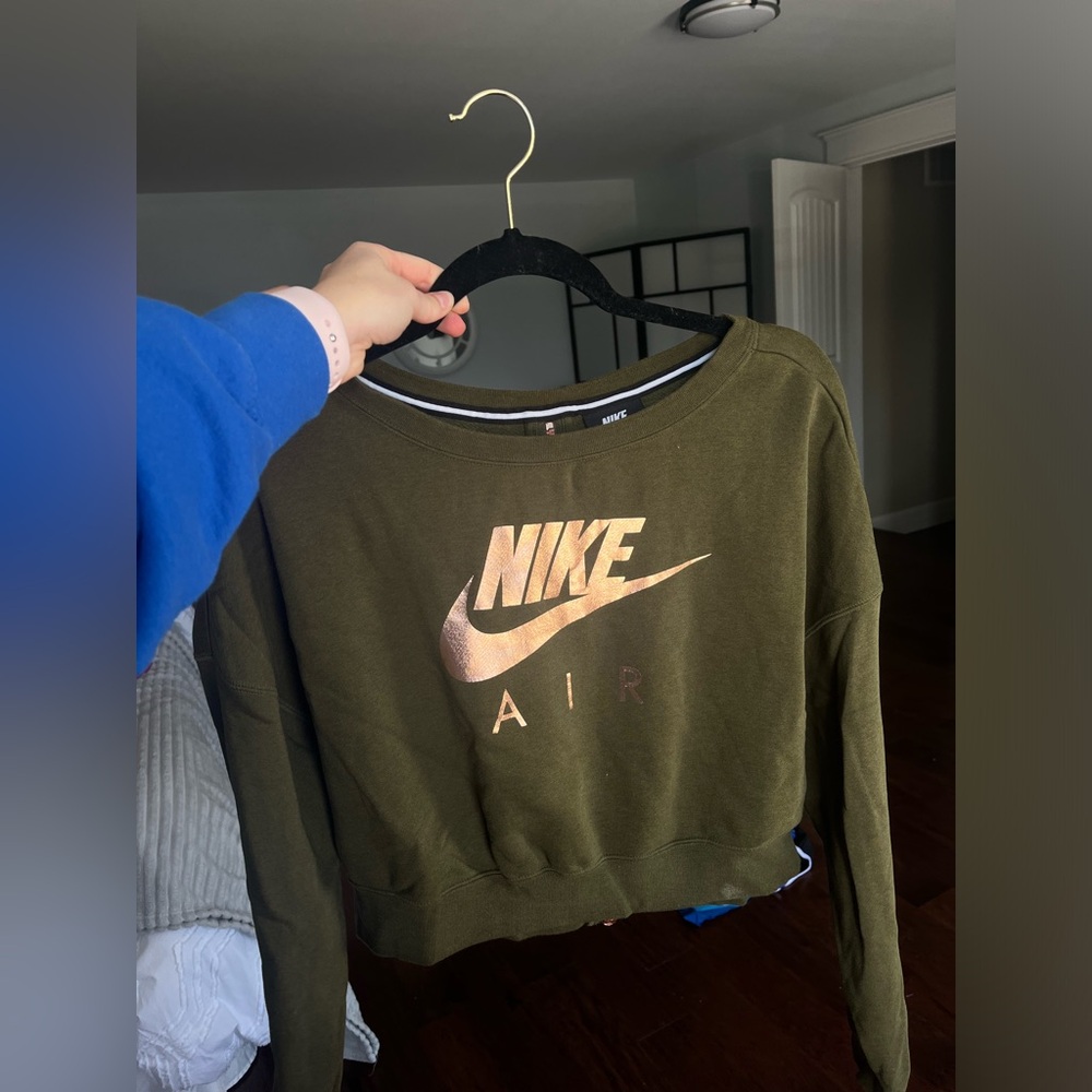 Nike cropped crewneck